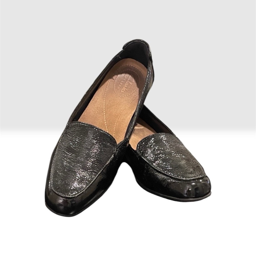 CLARKS “Artisan” Patent Leather Loafers Size: 7M